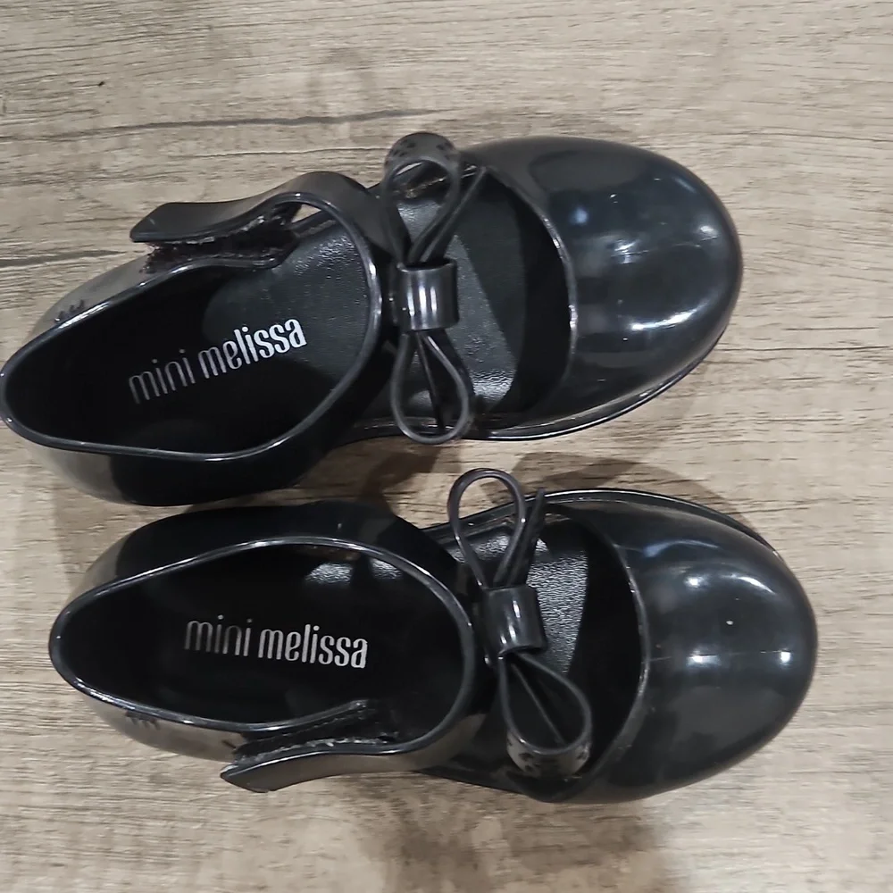 Mini Melissa Black Kids Shoes with Bow size 7